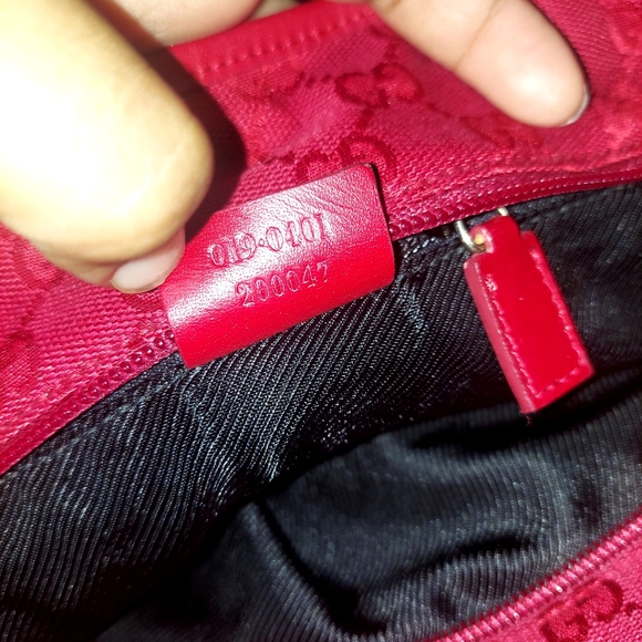 Very Good condition Gucci tote - Picture 6 of 15